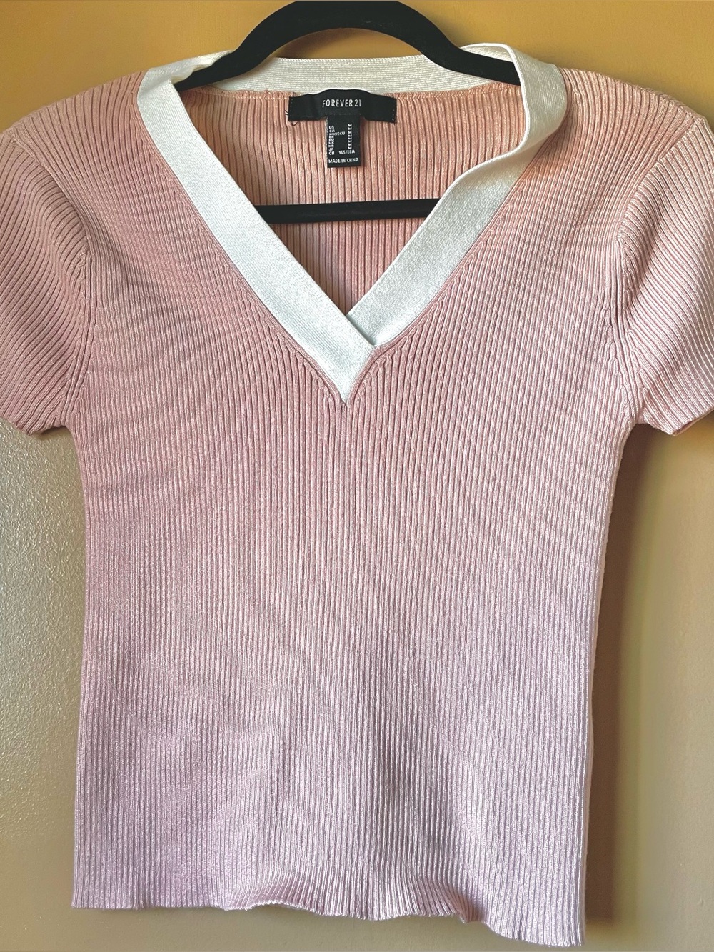 Light Pink Ribbed Knit V-Neck Sweater Top